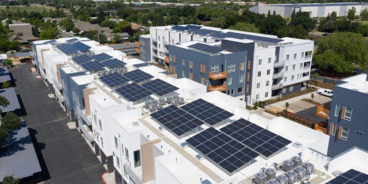 Rooftop solar installed on California new construction mutlifamily housing – pv magazine USA