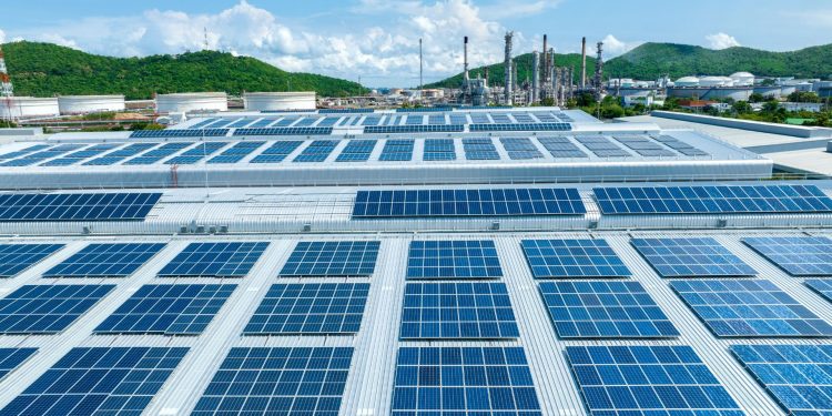 How Solar Power Is Helping Businesses Go Green