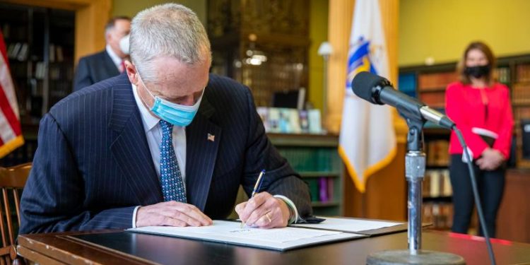 What Does Gov. Baker’s Climate Legislation Mean for Solar in Massachusetts?