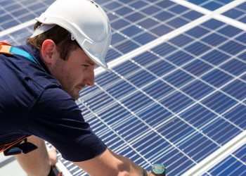 The Role of Solar Energy in Reducing Carbon Emissions in Northern California