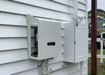 A Solar Inverter Cover Introduction Article