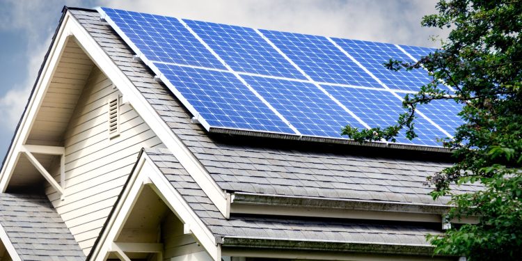 How Solar Panels Perform in Extreme Weather