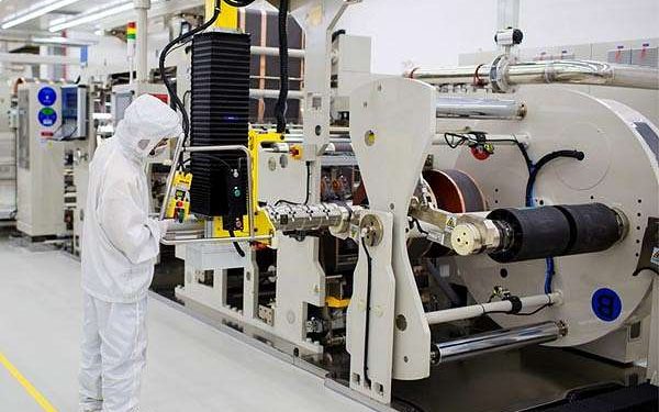 French firm nets 2 bn euros for major battery factory