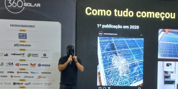 Masked engineer highlights strangest mistakes in solar deployment – pv magazine USA