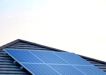 Roof vs Ground Mounted Solar Panels in Colorado Springs