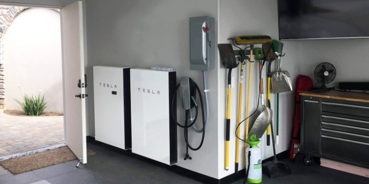 Sunrun starts California program to retrofit solar systems with new batteries