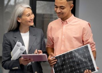 A Homeowners Guide to Going Solar