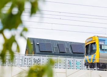 How Much Energy Does a Solar Panel Produce? 