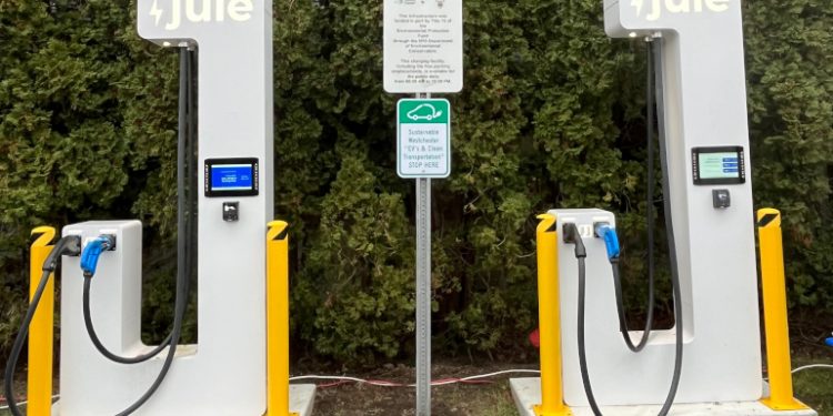 EV fast chargers in NY village run on solar + storage