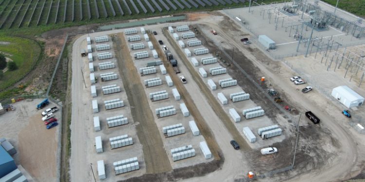 ENGIE commissions 100-MWh battery project near existing Texas solar array