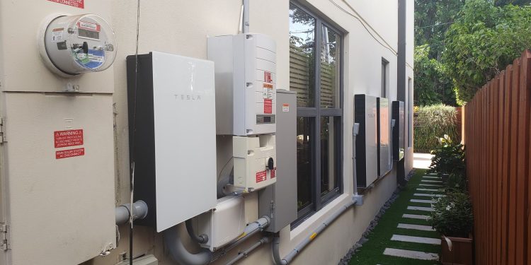 WoodMac analysis finds more residential battery makers are cutting into Tesla’s dominance