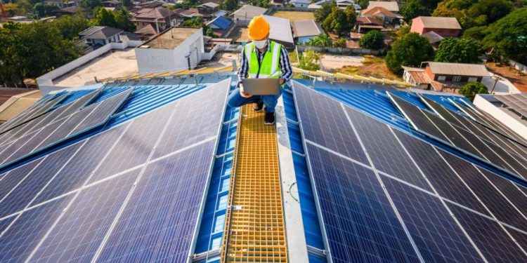 Factors to Consider When Choosing Solar Power for Your Factory