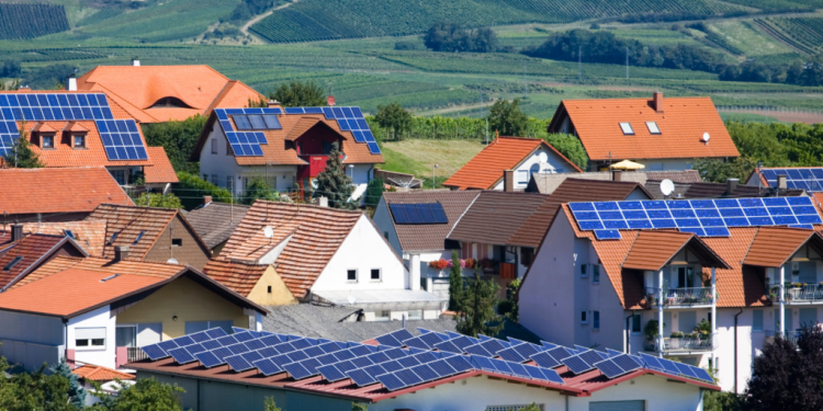 Navigating the Transition to Solar Power: Tips and Best Practices