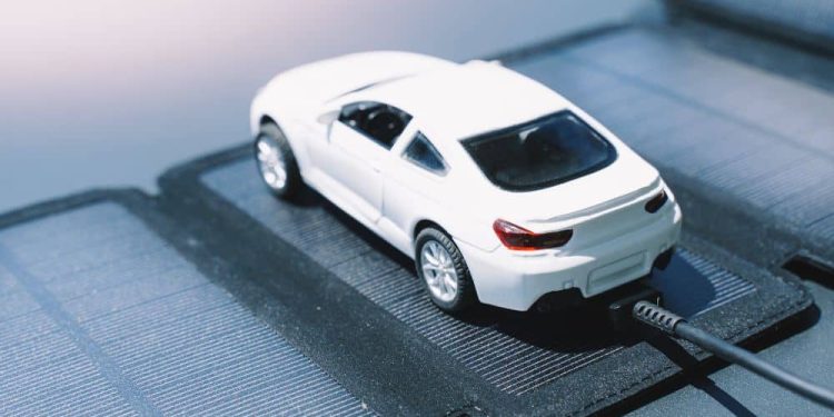 I Want to Purchase an EV, Do I Need Solar?