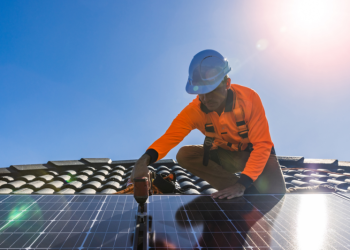 Understanding the Warranty and Service Support for Solar Panels