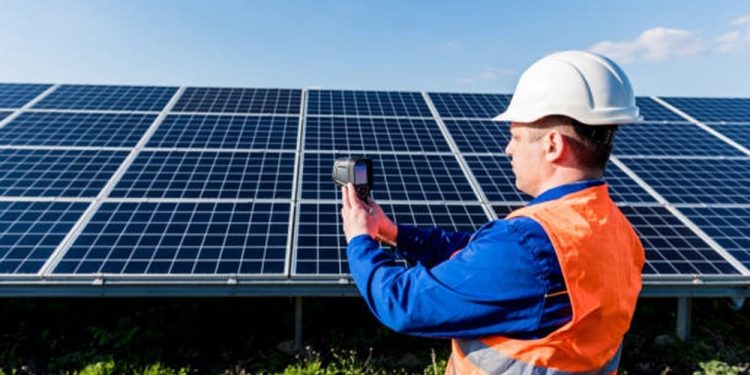 What’s the Optimal Temperature for Solar Panels? Unleash Peak Power