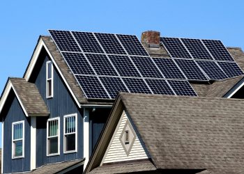 Nebraska legislature introduces bill to prohibit HOAs from denying solar