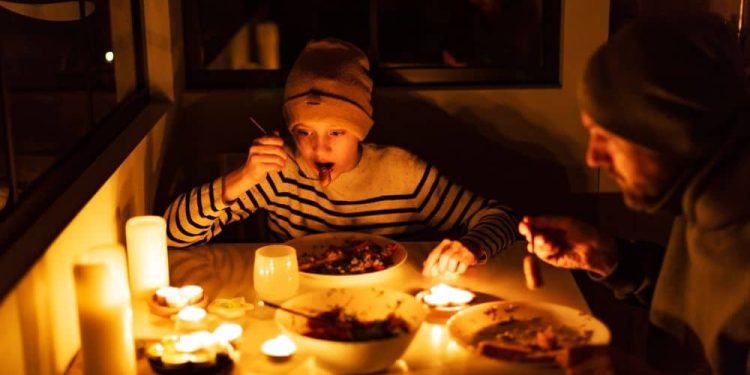 Do All Solar Batteries Work During a Blackout?