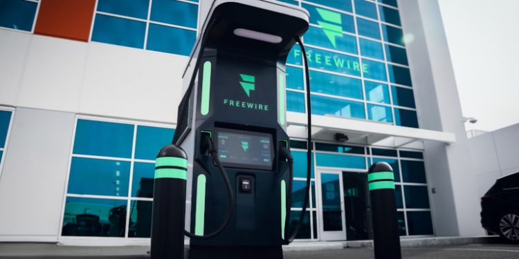 Battery-integrated EV charger can provide site backup power, grid services