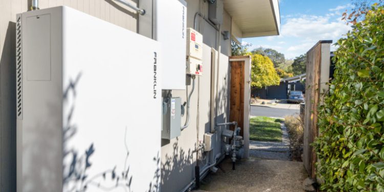 Electrification Spotlight – Battery Storage and Solar