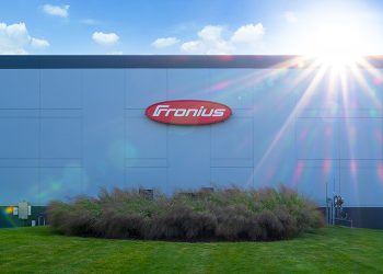 Fronius offers free tool to find replacement inverters for repowering situations