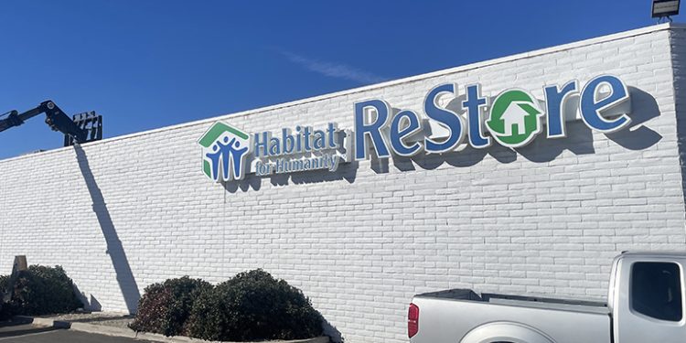 Unirac and Affordable Solar start contruction on solar project for Habitat for Humanity