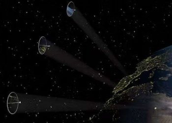 Reflectors in space could make solar farms on Earth work for longer every day