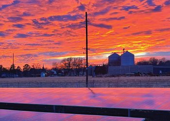 Despite setbacks, Wahoo, Nebraska builds 2-MW solar project