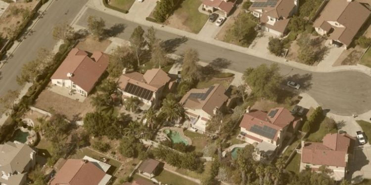 Aurora Solar platform adopts EagleView aerial imaging