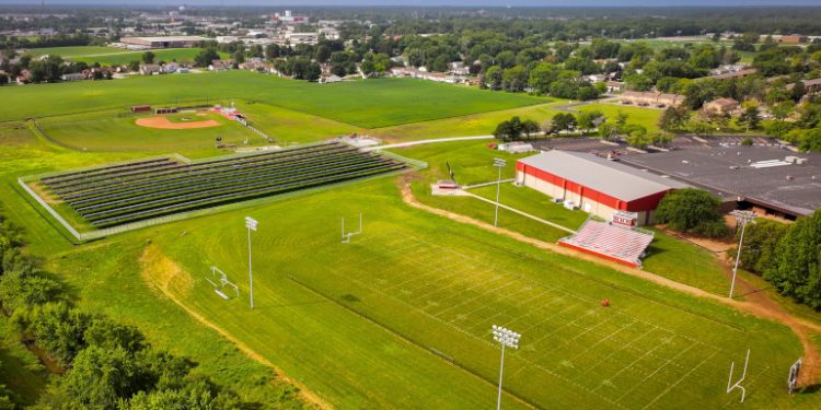 Illinois school installs solar project between athletic fields