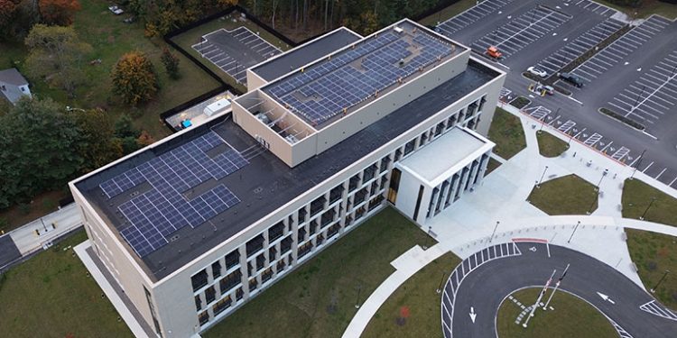 Verogy completes rooftop solar project for Maine courthouse