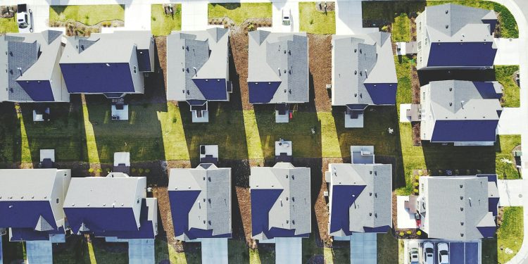 How Solar Panels Impact Home Resale Value and Attractiveness