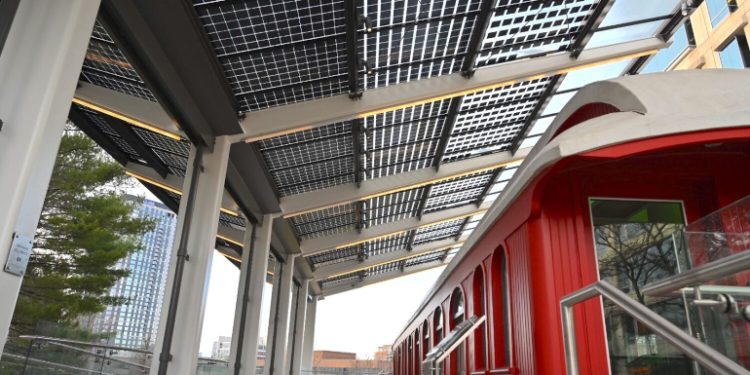 Lumos recalls latest run of Vision solar panel series