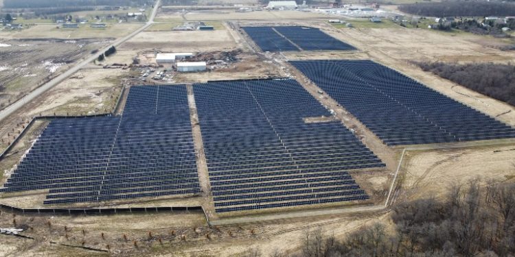 New York includes renewable energy project permitting act in state budget