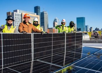 Northeastern University turns on 157.8-kW solar array at Boston campus