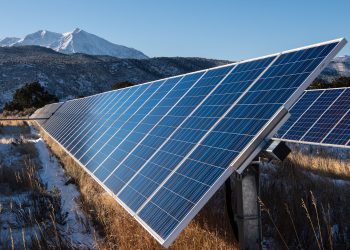 Bipartisan Colorado legislators introduce bill to revamp community solar program