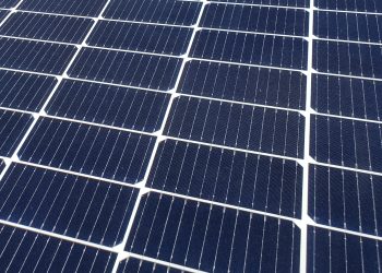 Midwest green bank partners with IBEW for low-income solar grant projects