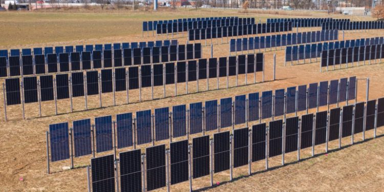 Rutgers installs Sunzaun vertical solar system on experimental farm campus