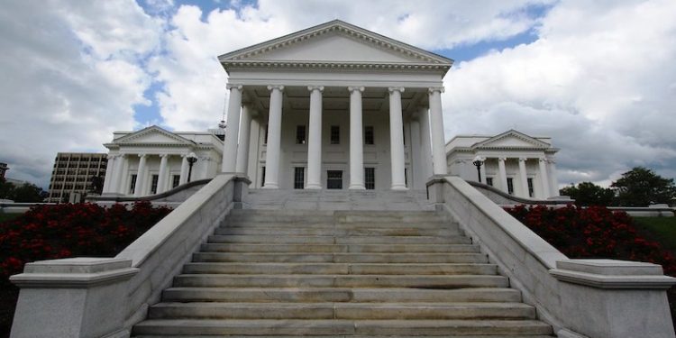 Virginia now allows third-party rooftop solar leasing