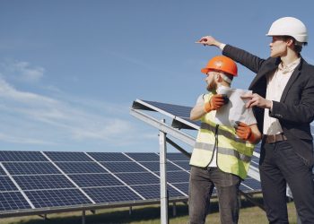 How Many Solar Panels Does a Business Need?