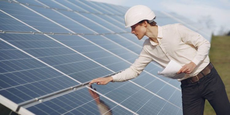 Solar Ground Mount vs. Roof Mount Racking: Which Is Better?