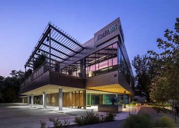 Classical radio station orchestrates construction of 89-kW solar project