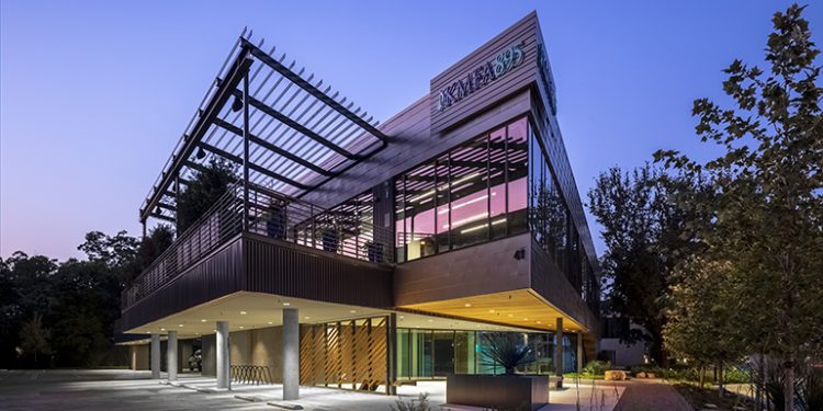 Classical radio station orchestrates construction of 89-kW solar project