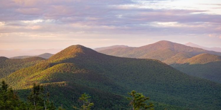 Vermont slightly lowers net-metering rate during biennial update