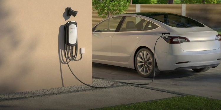 Can I use Solar Energy to Charge my Electric Car?