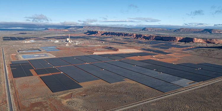 200-MW New Mexico solar project replaces retired coal plant
