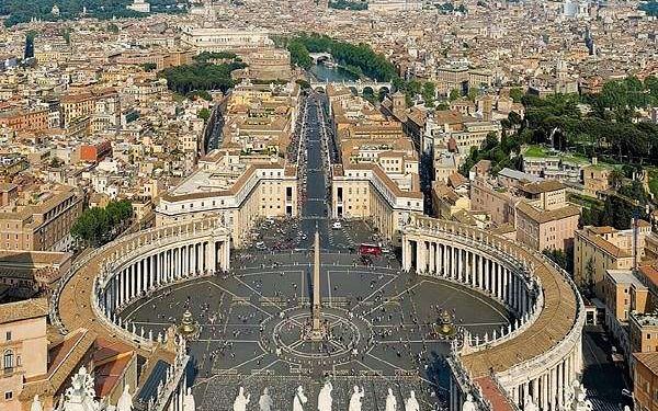 Solar to be Vatican’s sole energy source, pope orders