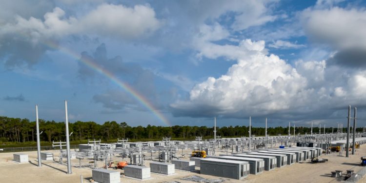 Entergy and NextEra Energy Resources enter agreement for up to 4.5 GW of new solar + storage