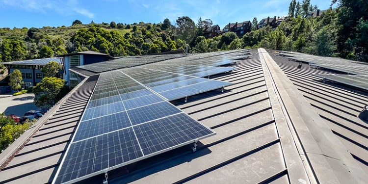 Greenskies completes 575-kW rooftop array for California office complex