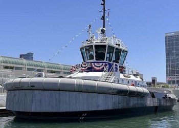 Corvus Energy powers the first all-electric harbor tugboat in the US